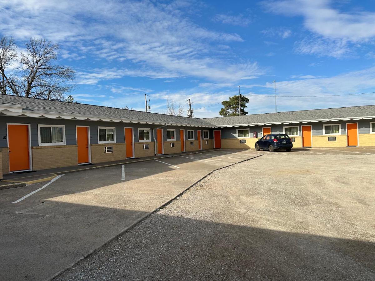 Royal Rest 2* Chariton